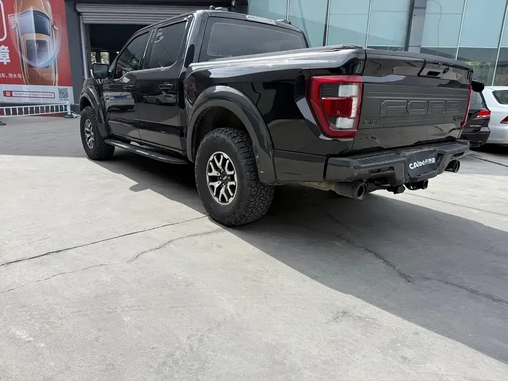 Ford F-150 Raptor — фото 8