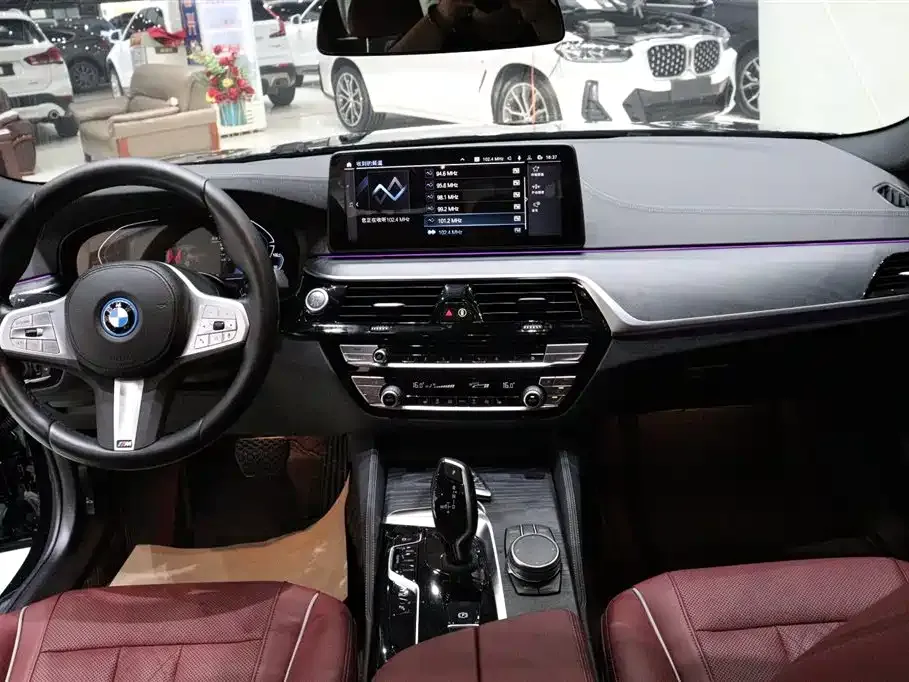 BMW 5 Series New Energy — фото 6