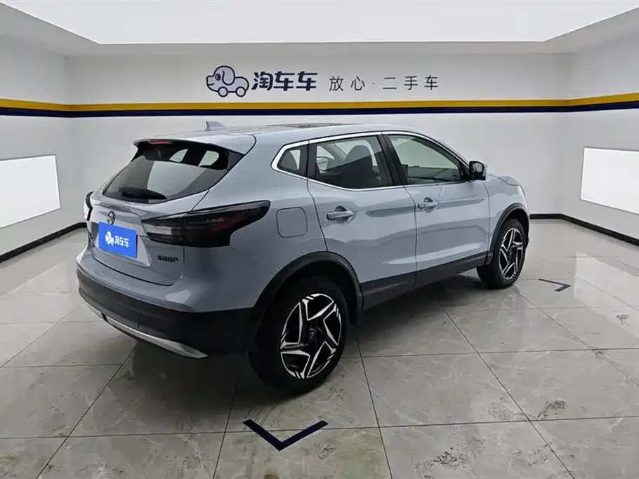 Nissan Qashqai — фото 7