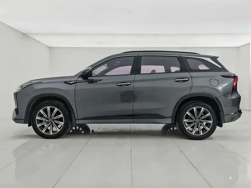 Changan CS75PLUS — фото 10