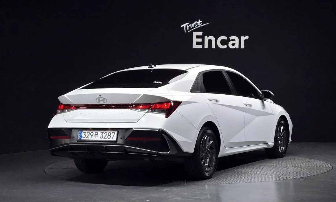 Hyundai AVANTE — фото 9