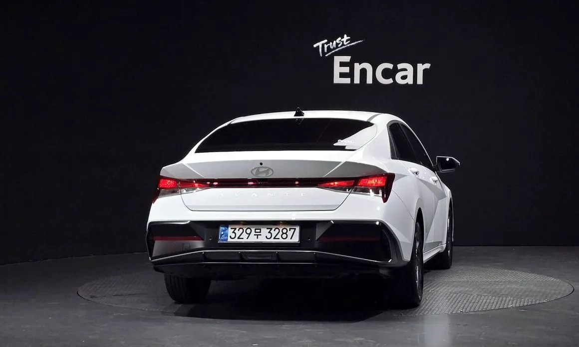 Hyundai AVANTE — фото 3