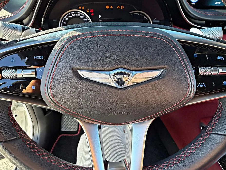 Genesis GV70 — фото 10