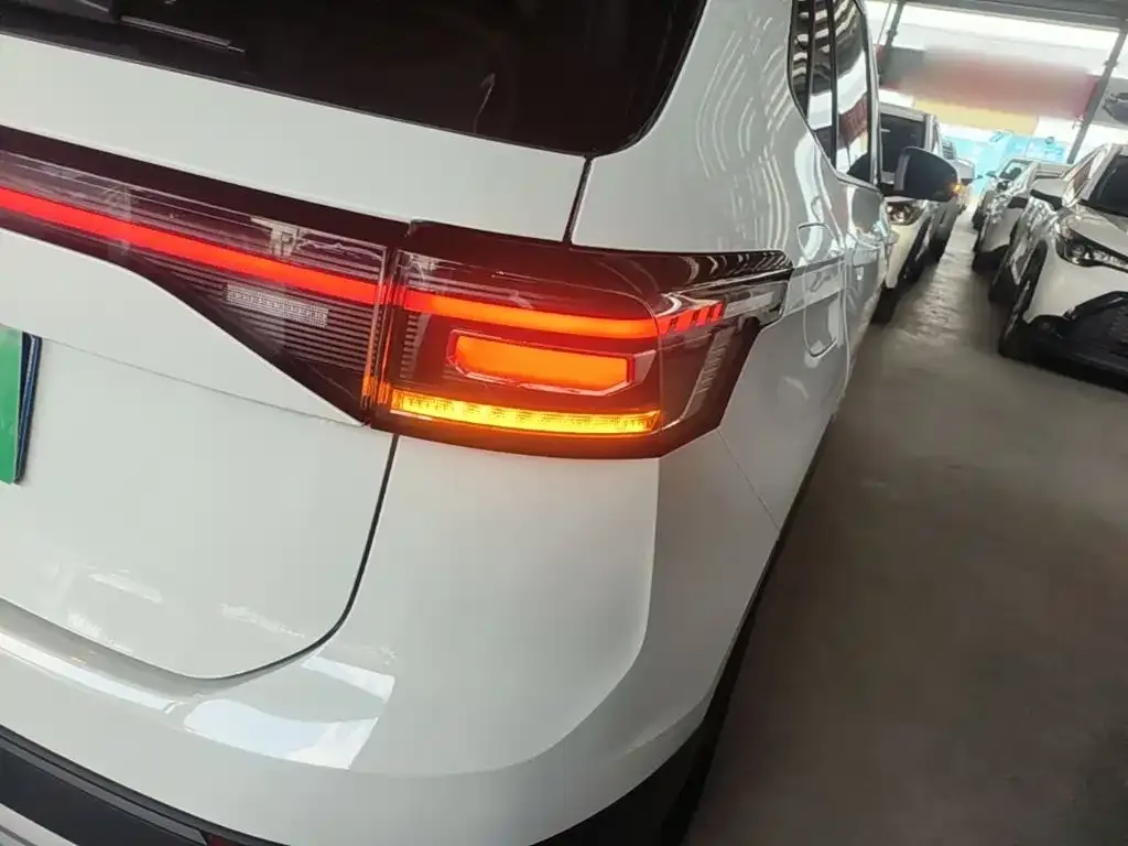 Volkswagen Tharu 2024 из CN, фото 4