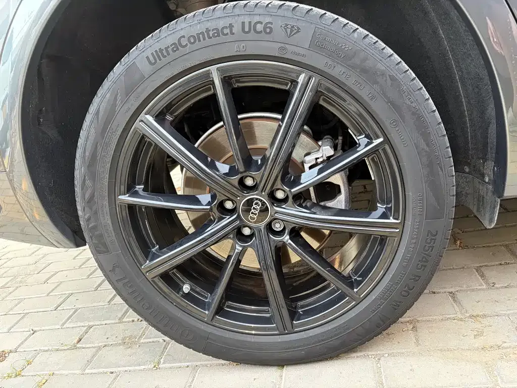 Audi Q5L Sportback 2022 из CN, фото 4
