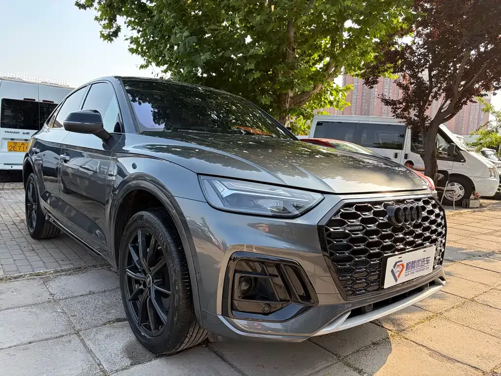 Audi Q5L Sportback 2022 из CN, фото 5