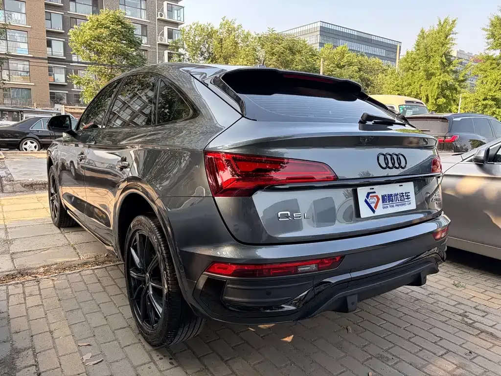 Audi Q5L Sportback 2022 из CN, фото 7