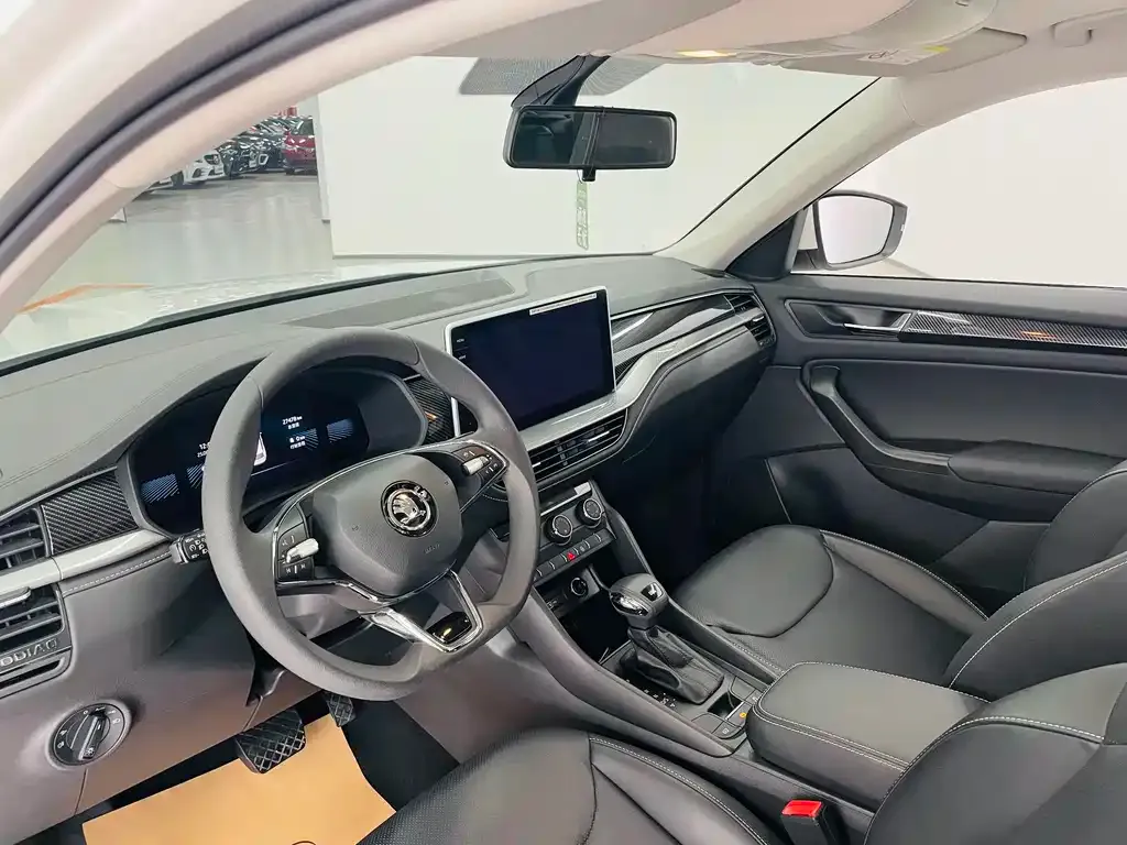 Skoda Kodiaq 2024 из CN, фото 8