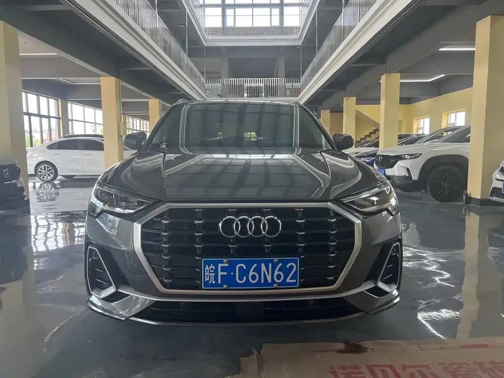 Audi Q3 — фото 7