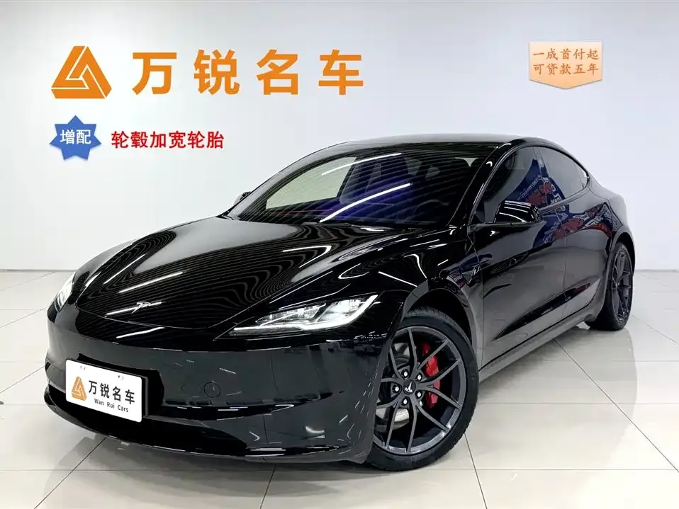 Tesla Model 3 — фото 1