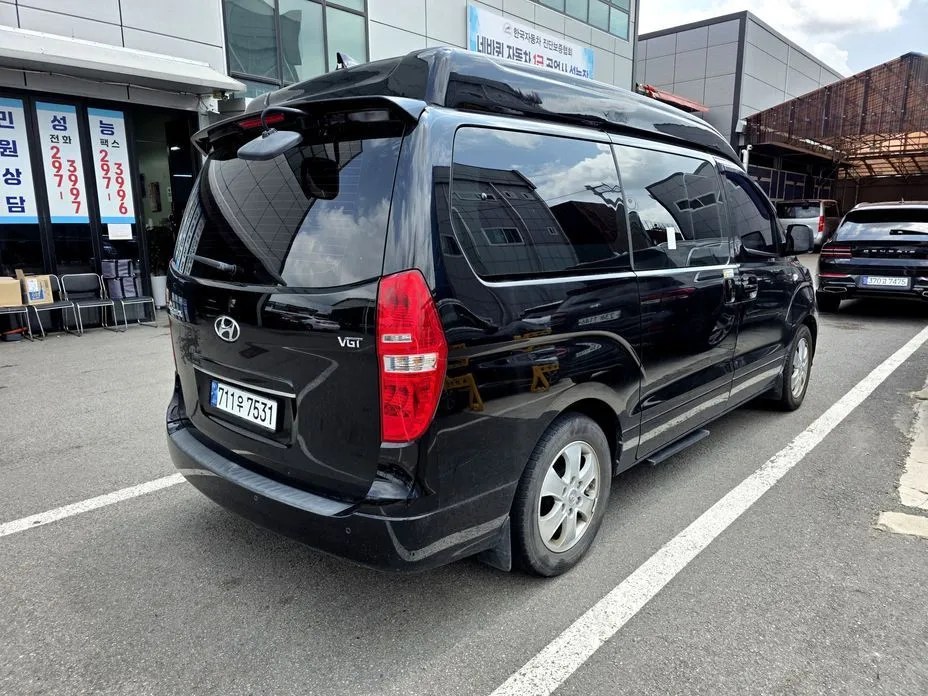 Hyundai Starex — фото 10