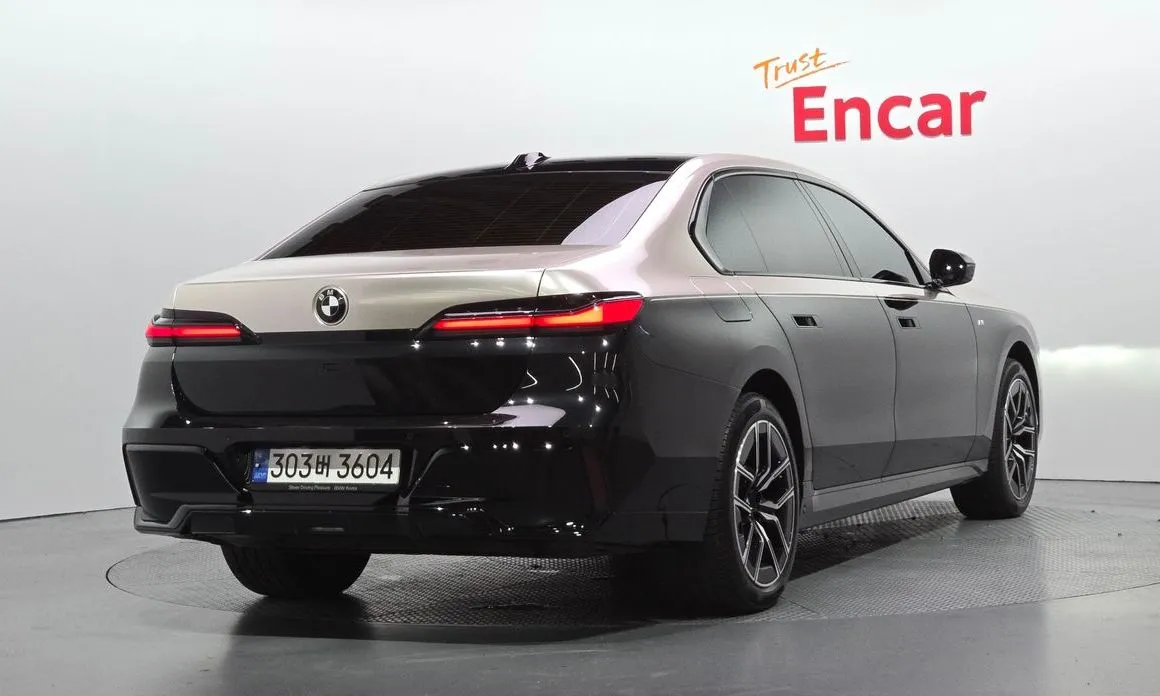 BMW 7-Series 2023 из KR, фото 3