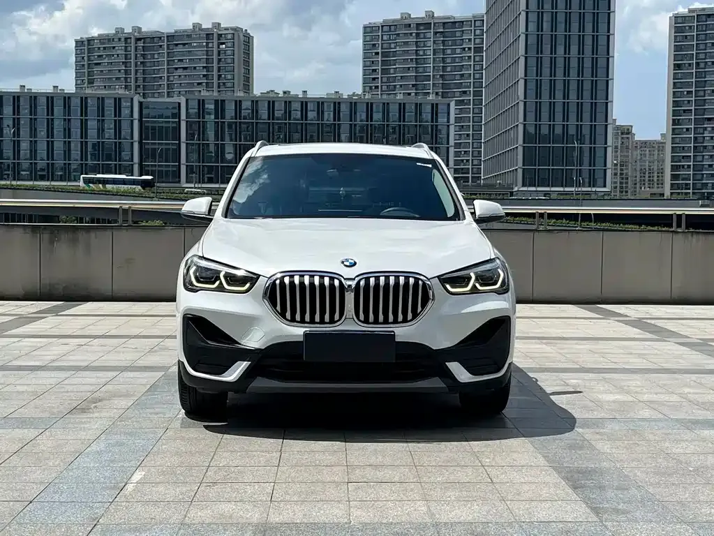 BMW X1 — фото 5