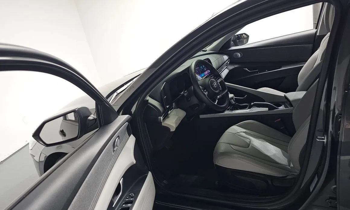 Hyundai AVANTE — фото 9