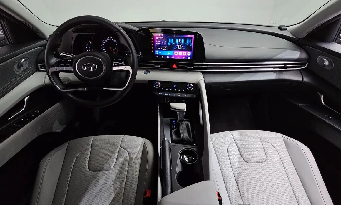 Hyundai AVANTE — фото 3