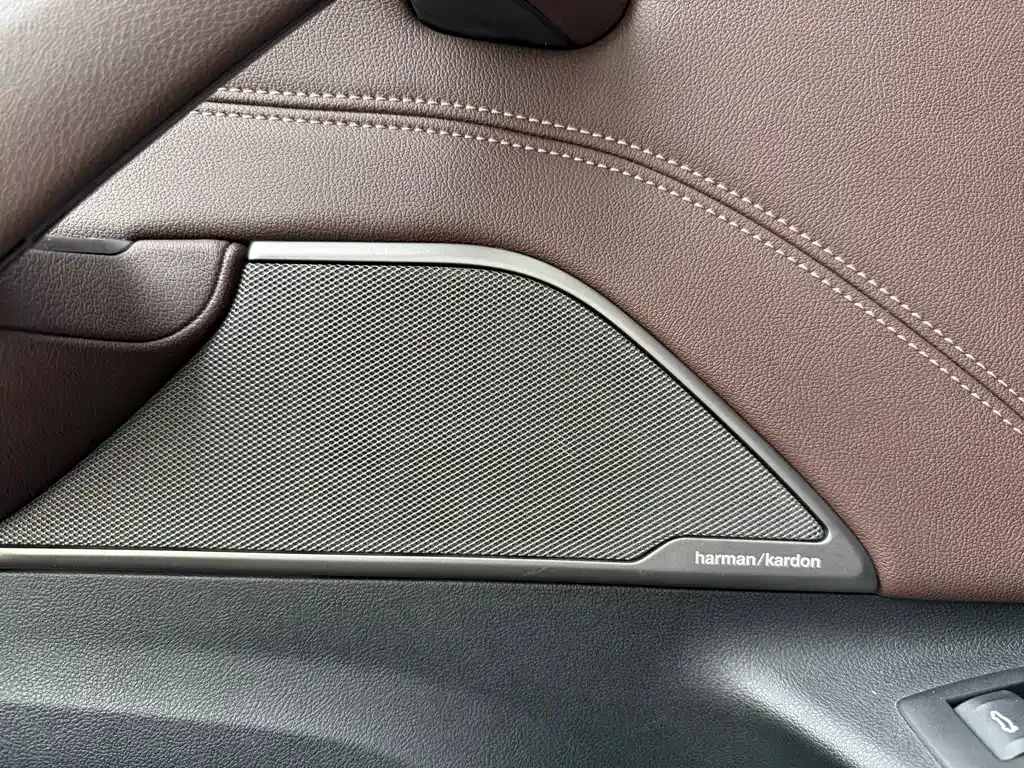 BMW 5 Series — фото 10