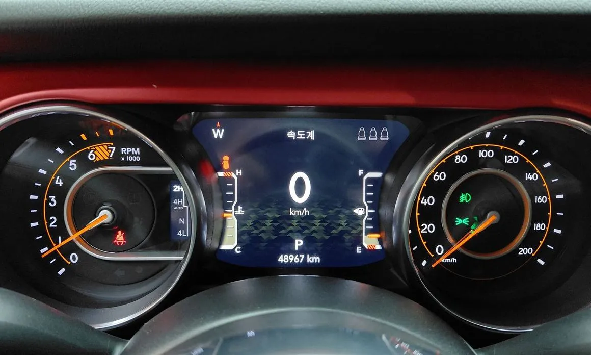 Jeep Wrangler 2023 из KR, фото 10