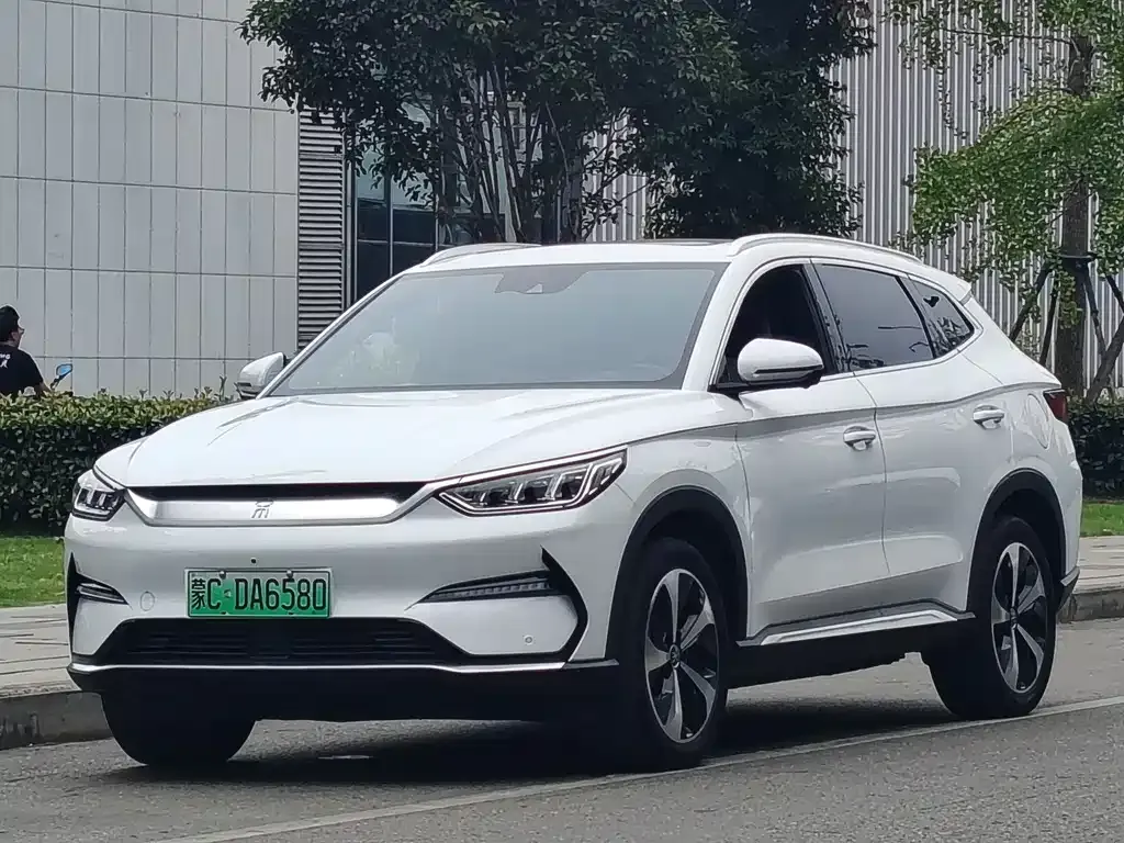 BYD PLUS New Energy — фото 1