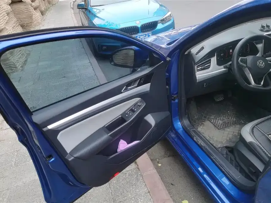 Volkswagen Bora 2023 из CN, фото 8