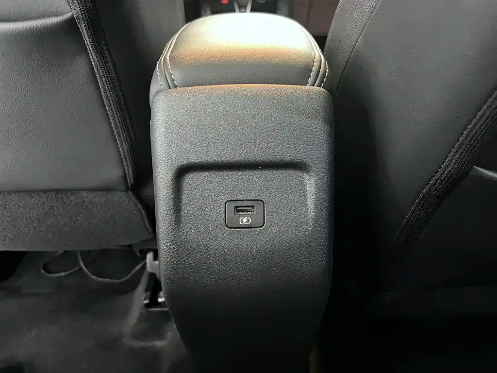 Nissan Kicks — фото 8