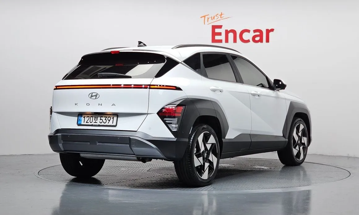 Hyundai Kona — фото 8