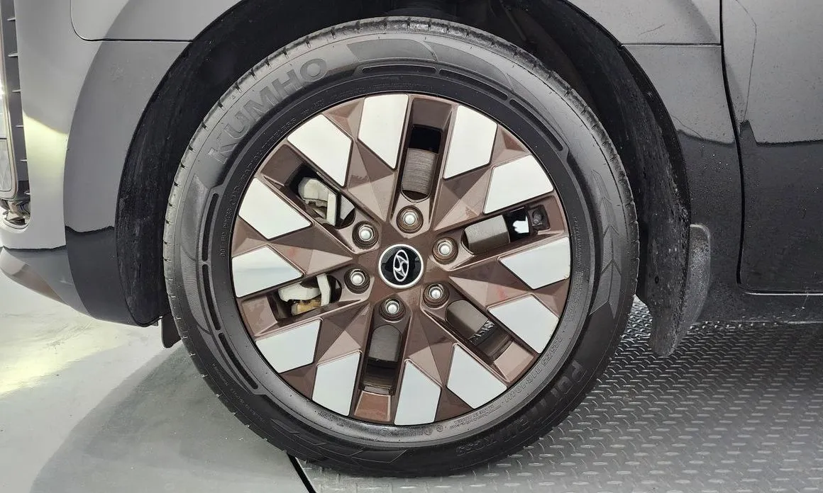 Hyundai Staria — фото 9