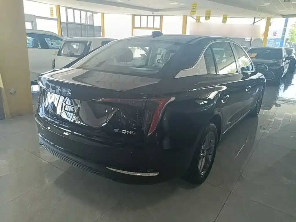 Hongqi E-QM5 — фото 6