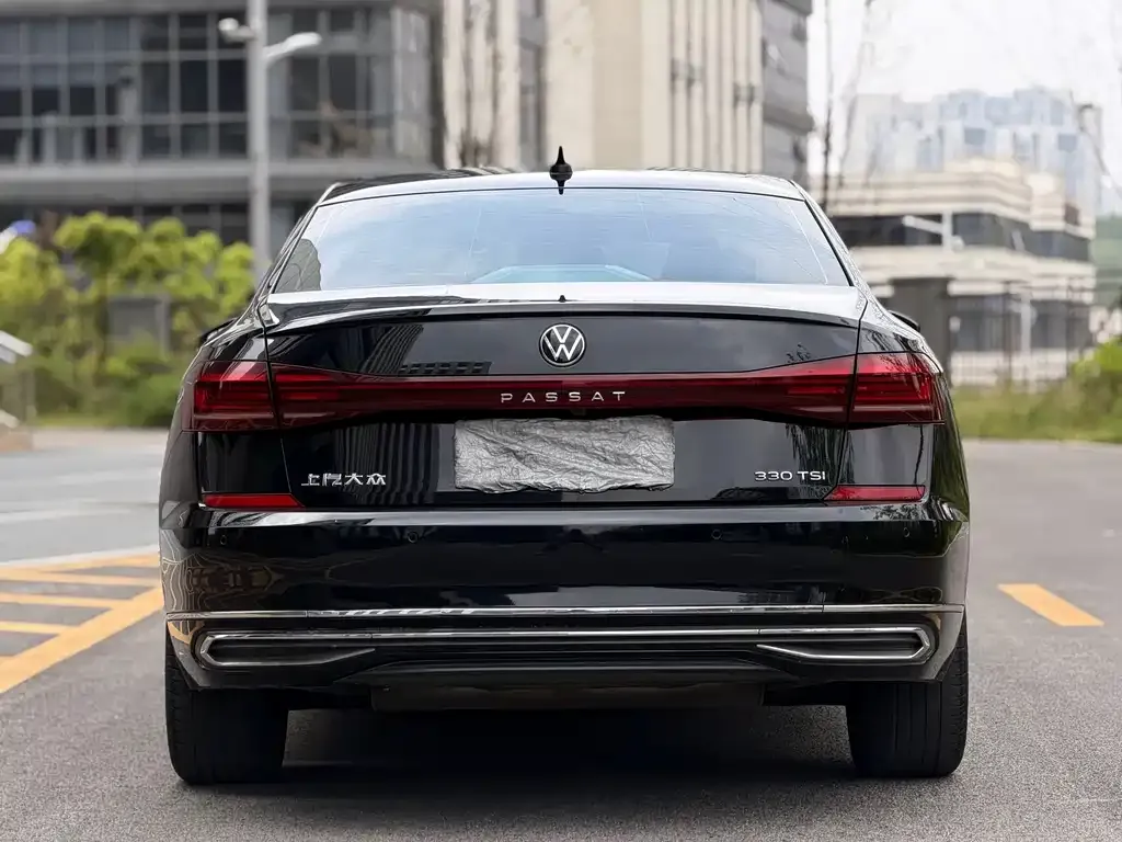 Volkswagen Passat — фото 5