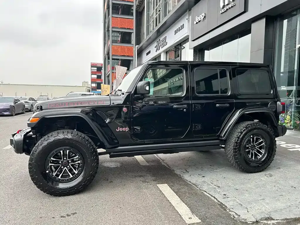 Jeep Wrangler — фото 4