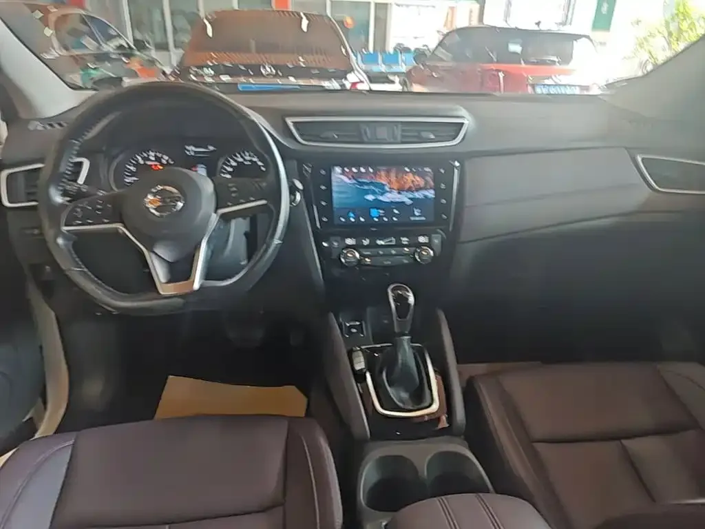 Nissan Qashqai — фото 4