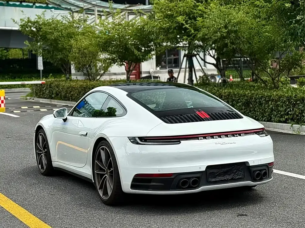Porsche 911 — фото 10