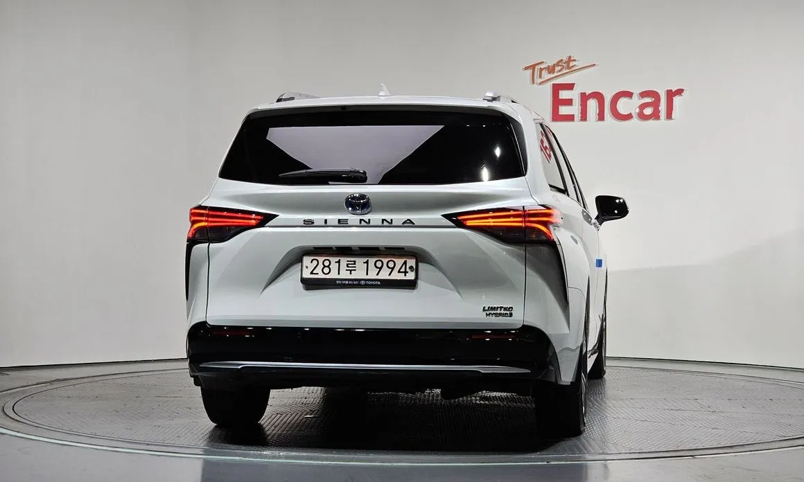 Toyota Sienna 2024 из KR, фото 4