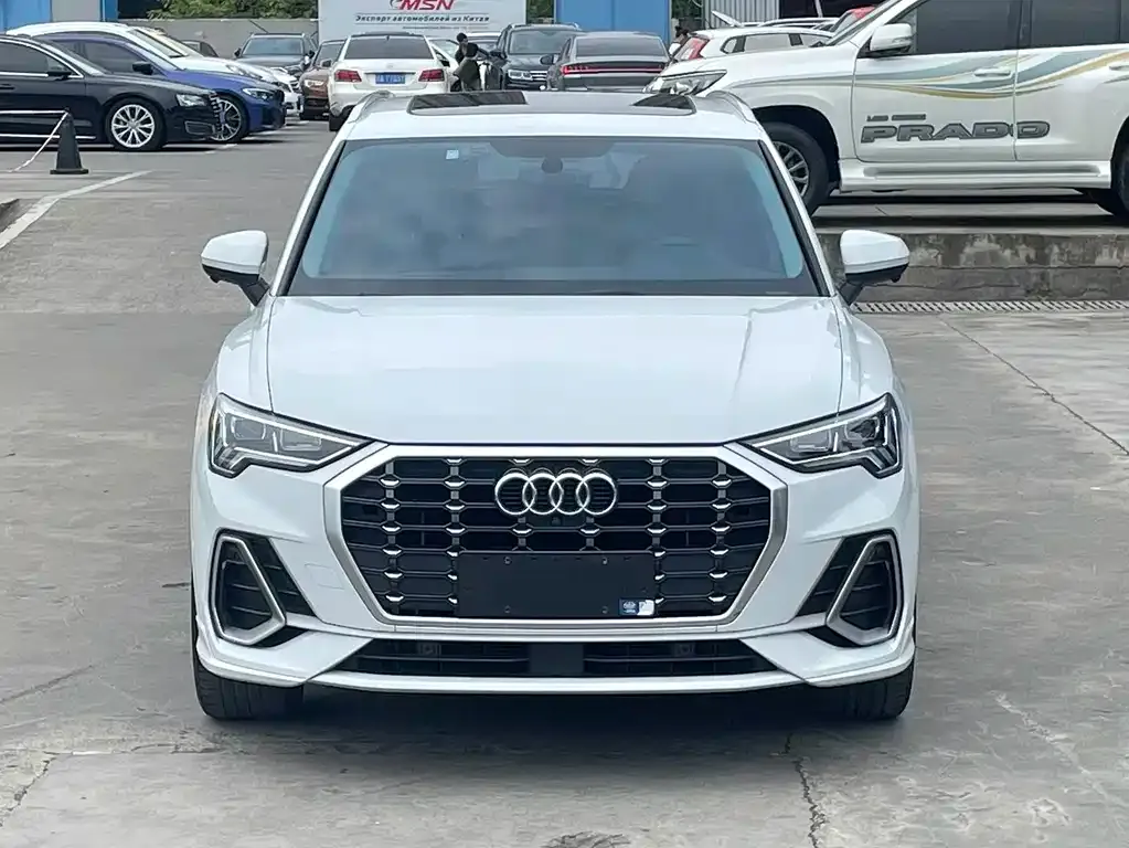 Audi Q3 — фото 7