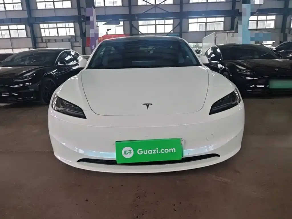 Tesla Model 3 — фото 3