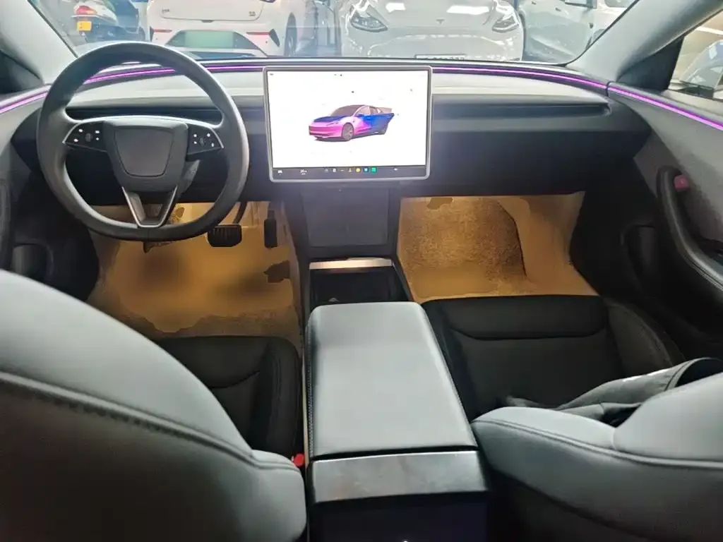 Tesla Model 3 — фото 6