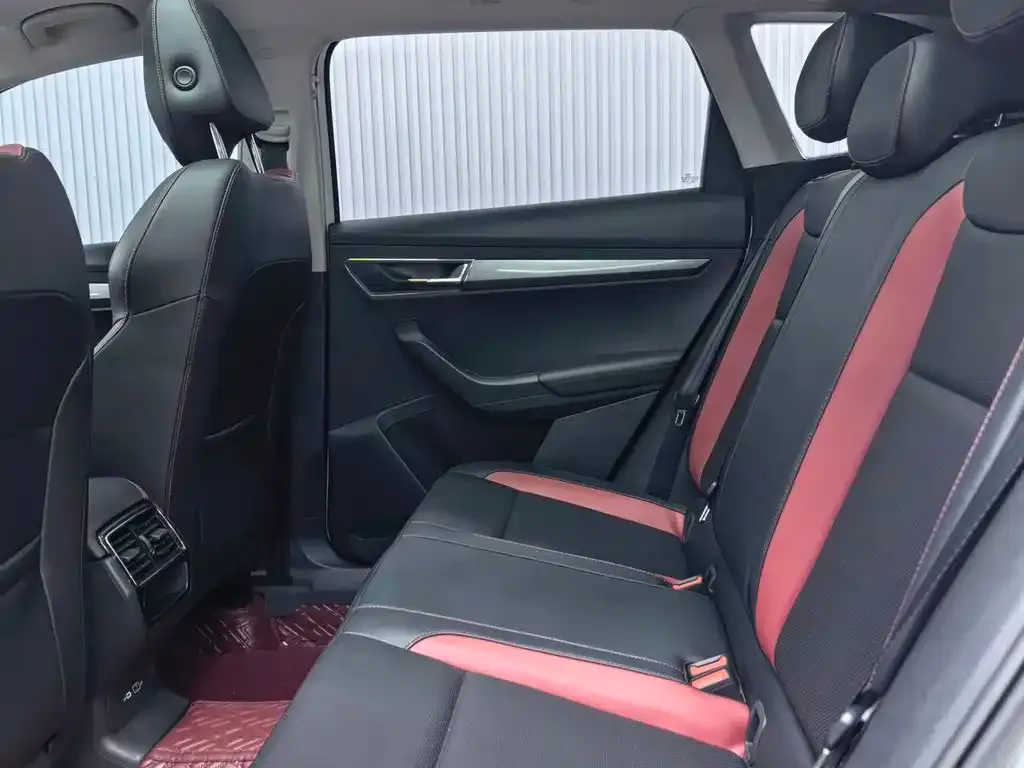 Skoda Karoq — фото 2