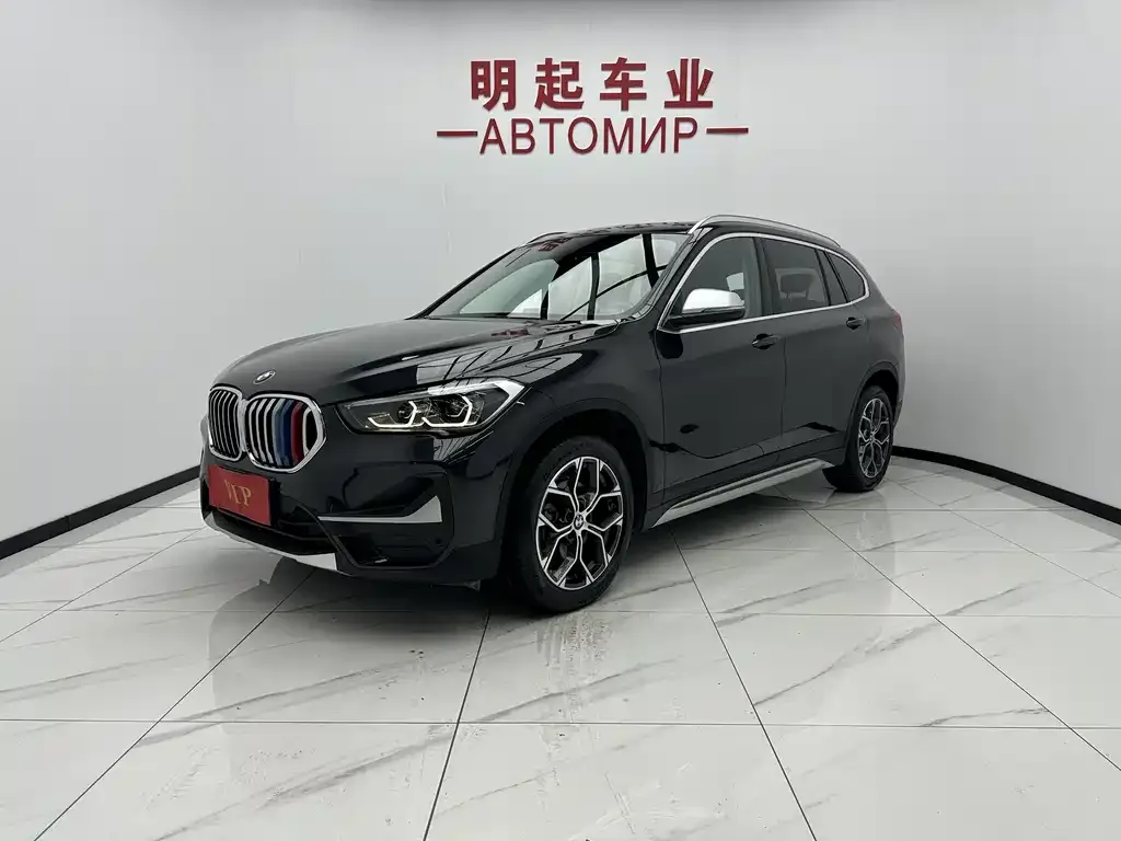 BMW X1 — фото 1