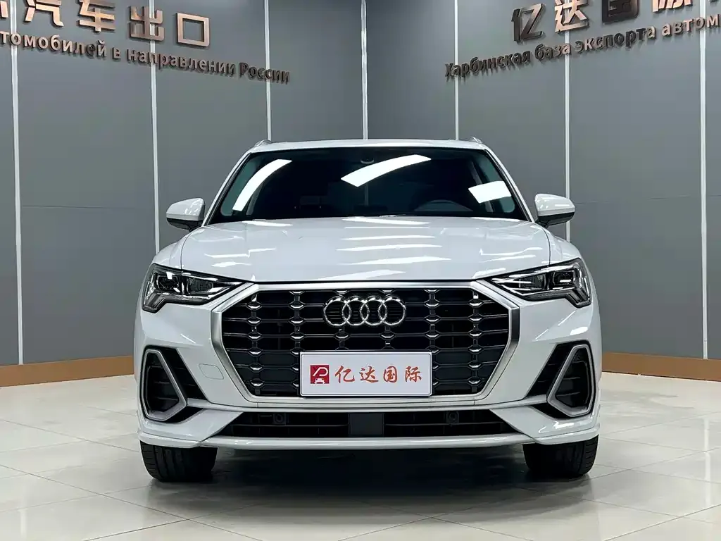 Audi Q3 — фото 5