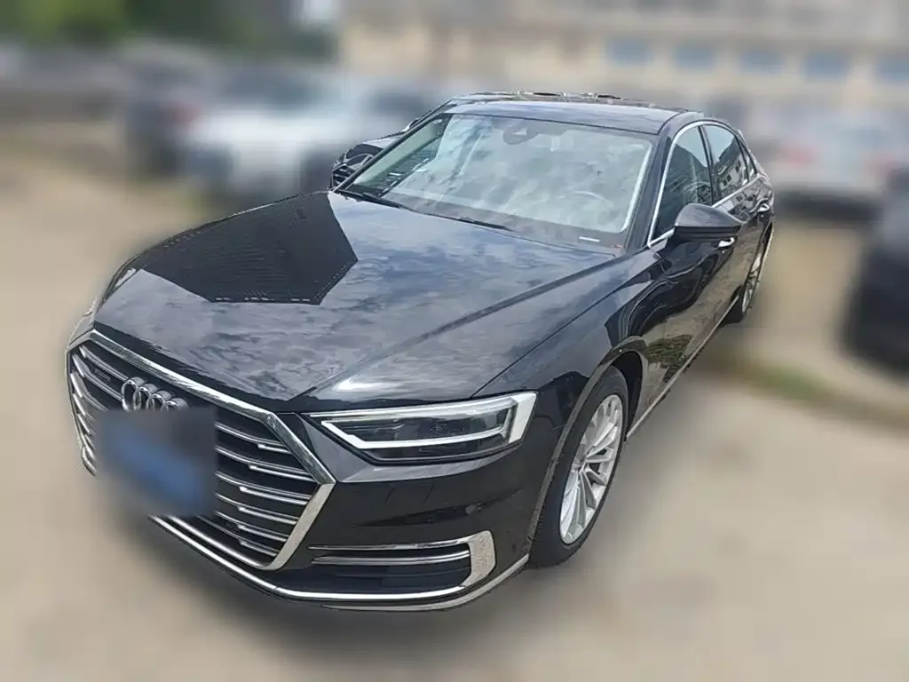 Audi A8 — фото 3