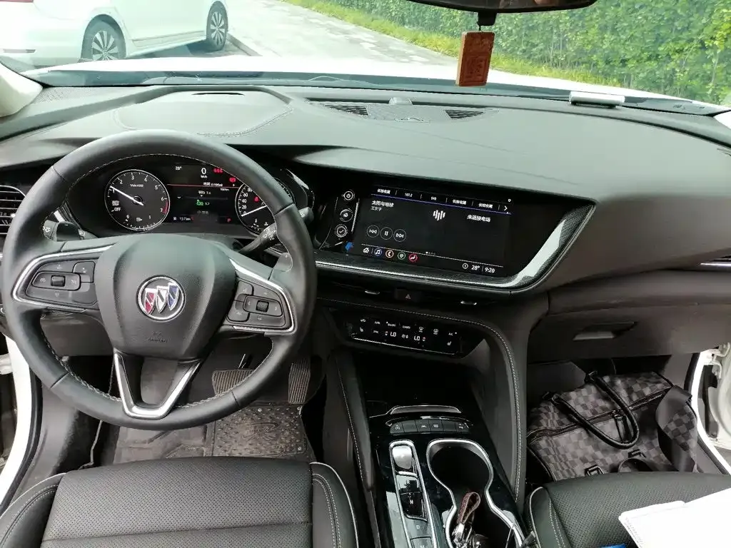Buick Envision S — фото 10