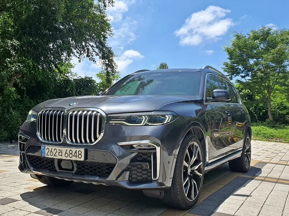 BMW X7