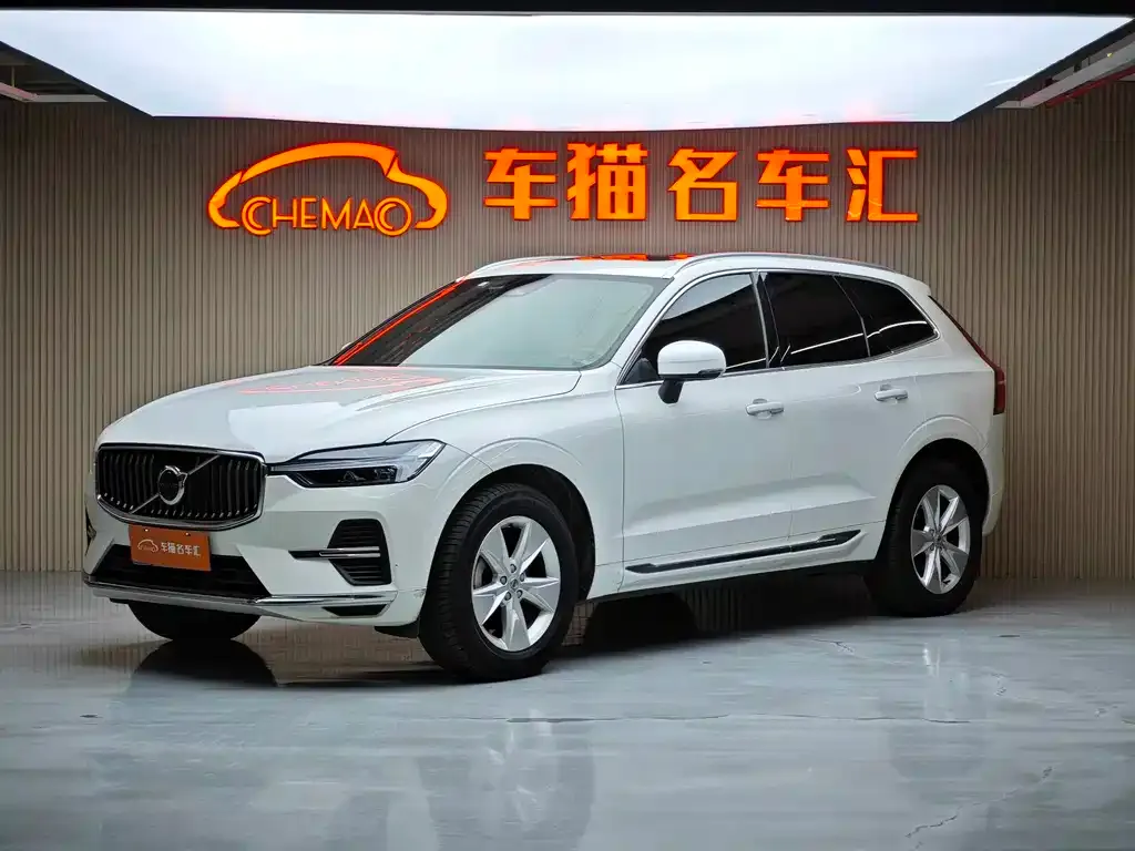 Volvo XC60 — фото 10