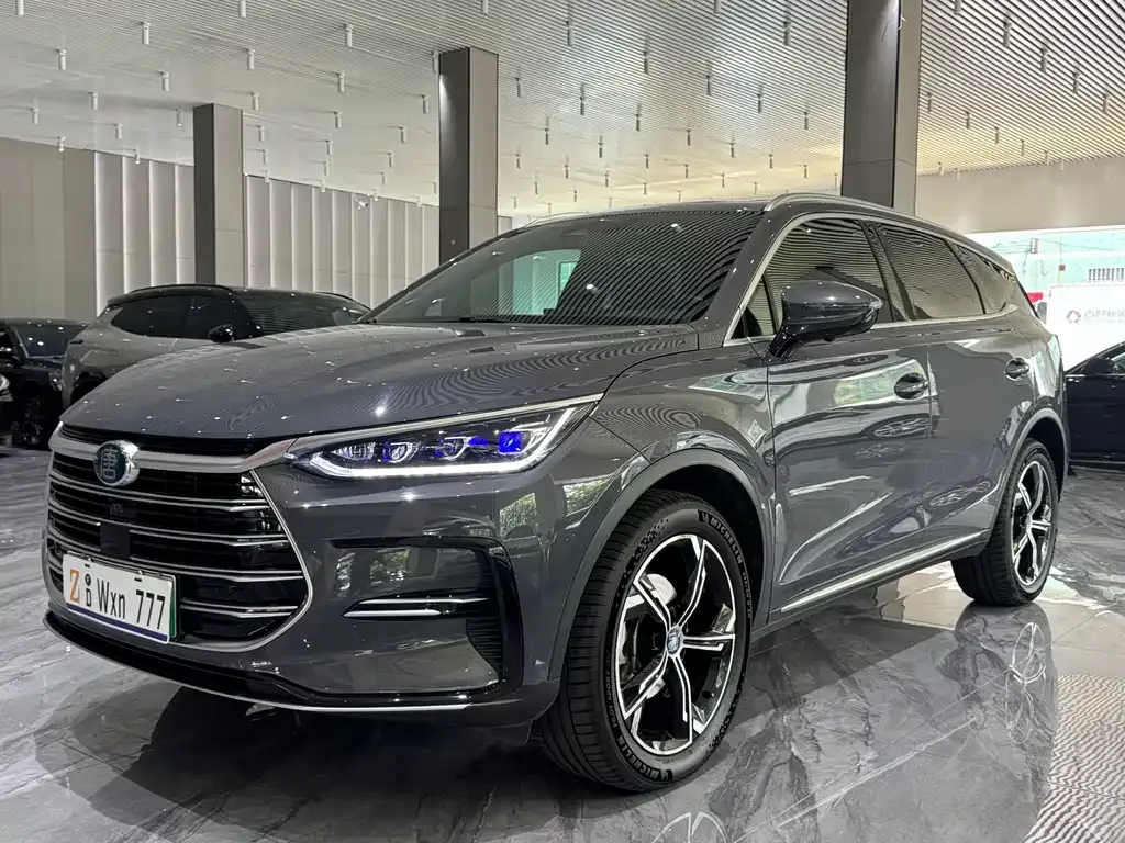 BYD Tang New Energy — фото 1