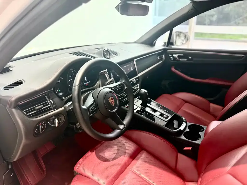 Porsche Macan — фото 10