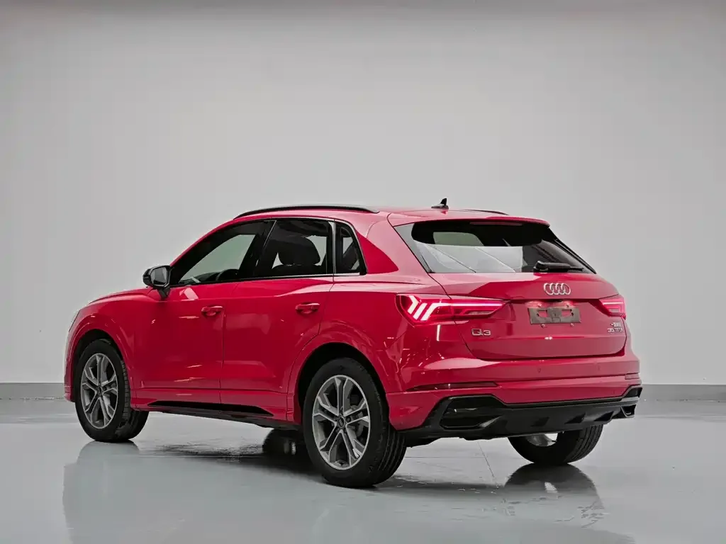 Audi Q3 — фото 6