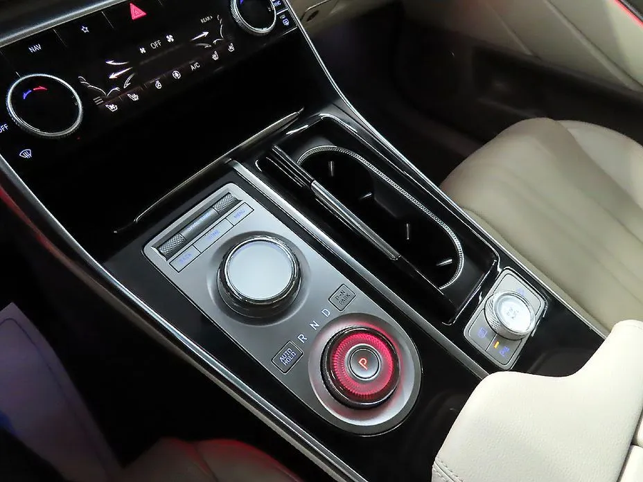 Genesis GV80 — фото 10
