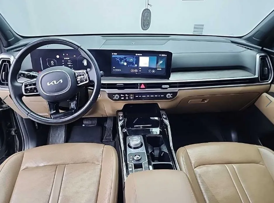 Kia Sorento — фото 6