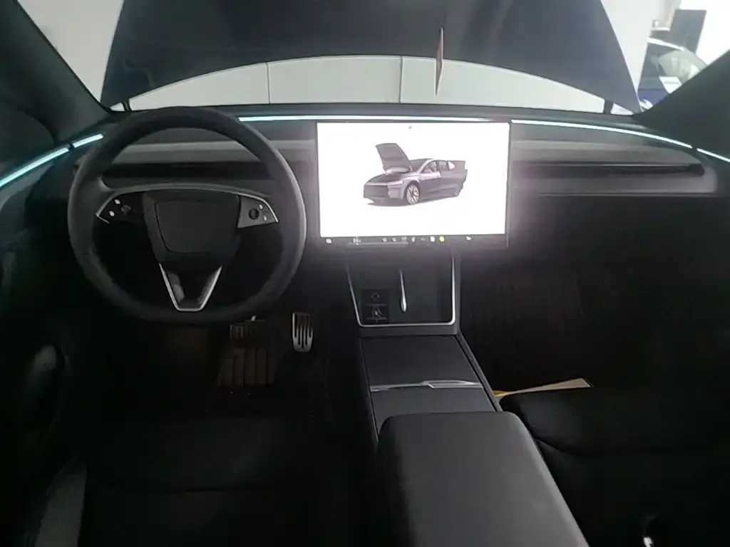 Tesla Model Y L — фото 2
