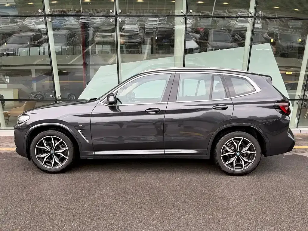 BMW X3 — фото 9