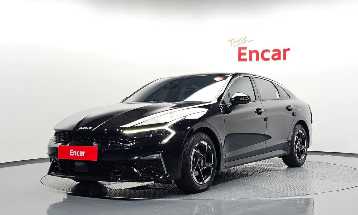 Kia K5 — фото 1